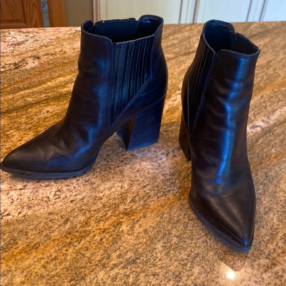 Marc Fisher Black Ankle Boots with Block Heel.   Near New 8.5